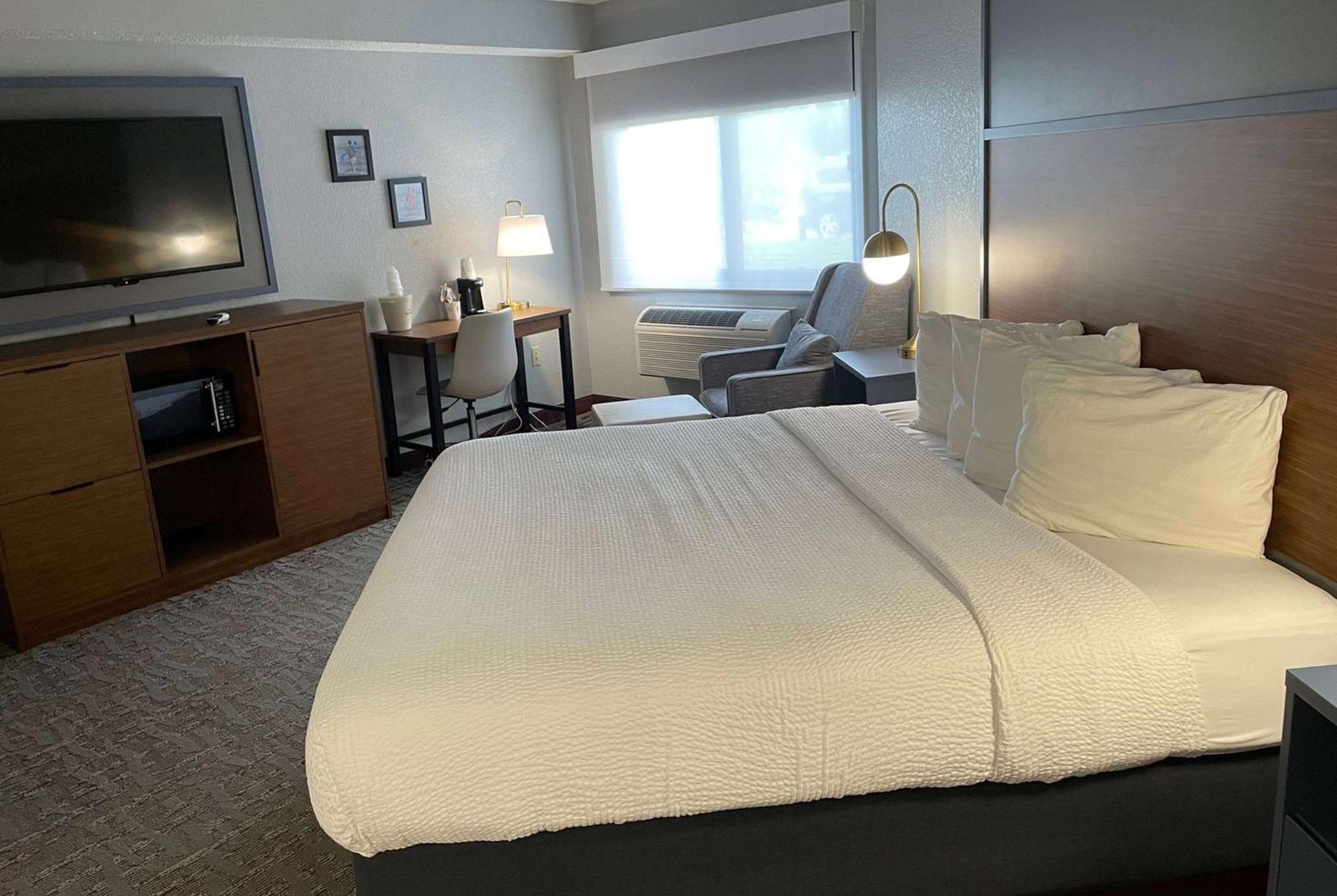 AmericInn by Wyndham Ankeny/Des Moines Eksteriør bilde